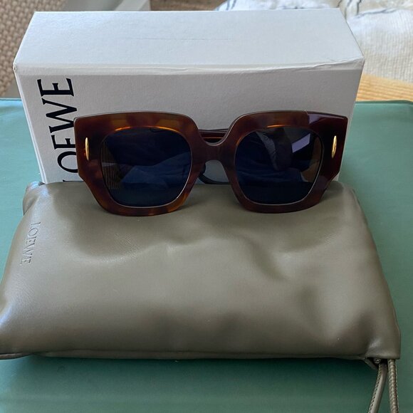 Brand New Loewe Square Screen Sunglasses - Picture 3 of 9